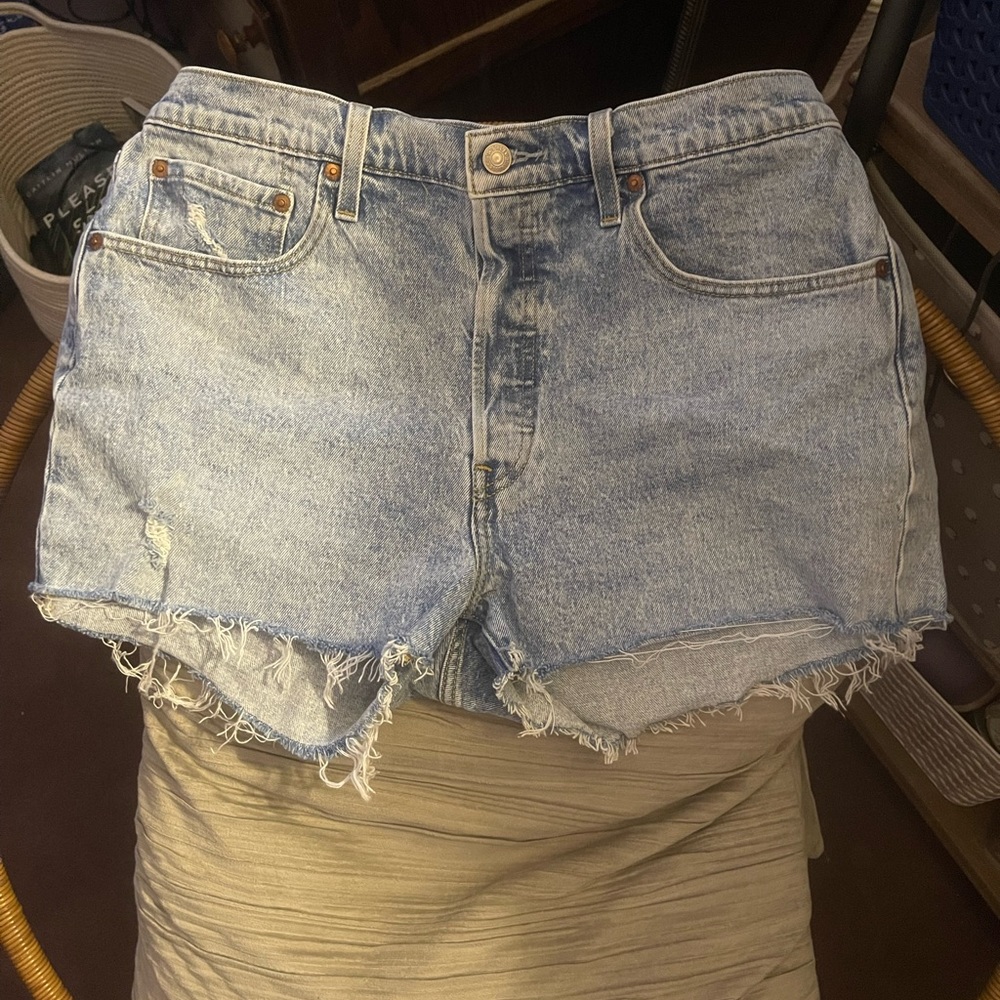 Levi jean shorts